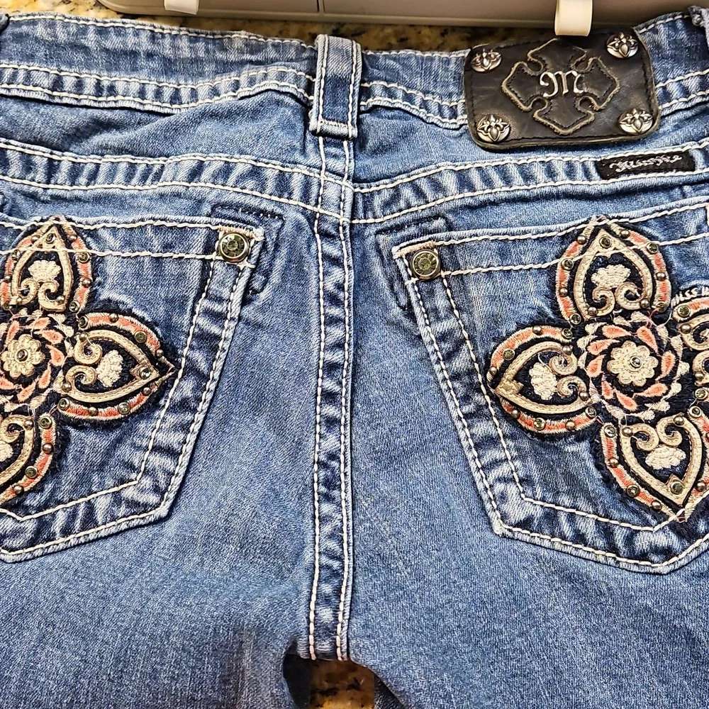 Miss Me Classic Blue Jeans Size 27